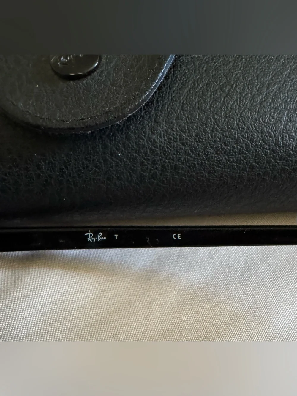 Ray-Ban authentic ray